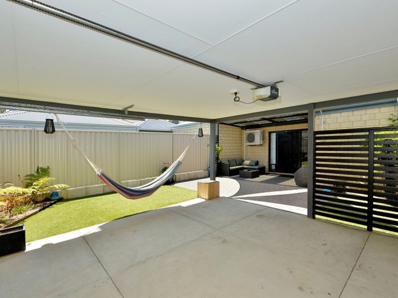 11 Sheffield Green, Greenfields WA 6210
