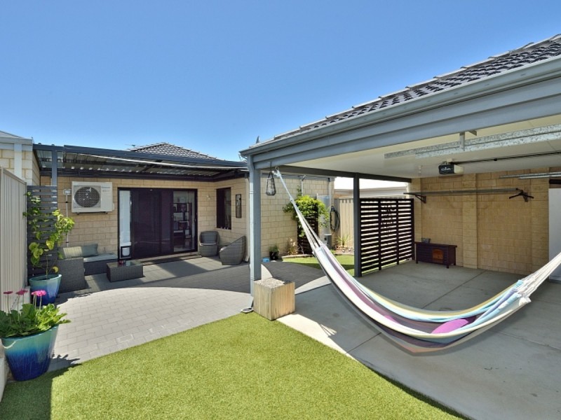 11 Sheffield Green, Greenfields WA 6210
