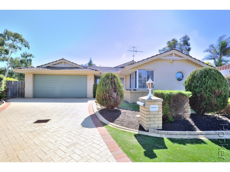 8 Parkwater Cove, Halls Head WA 6210
