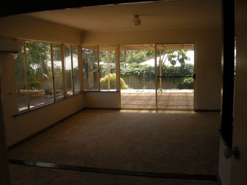 7 Darter Place, Halls Head WA 6210