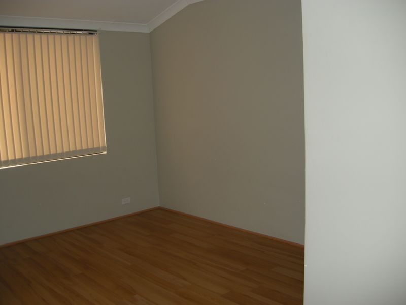7 Darter Place, Halls Head WA 6210