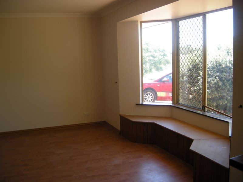 7 Darter Place, Halls Head WA 6210
