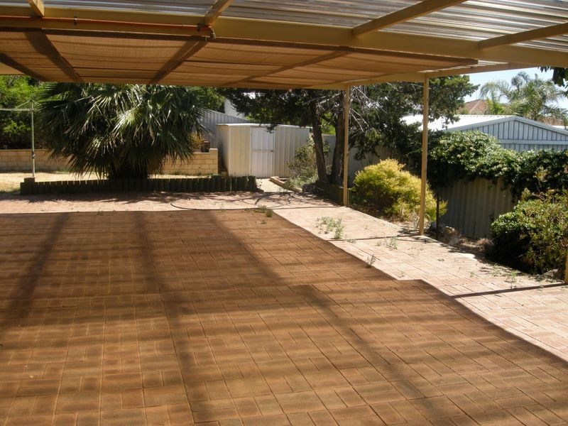 7 Darter Place, Halls Head WA 6210
