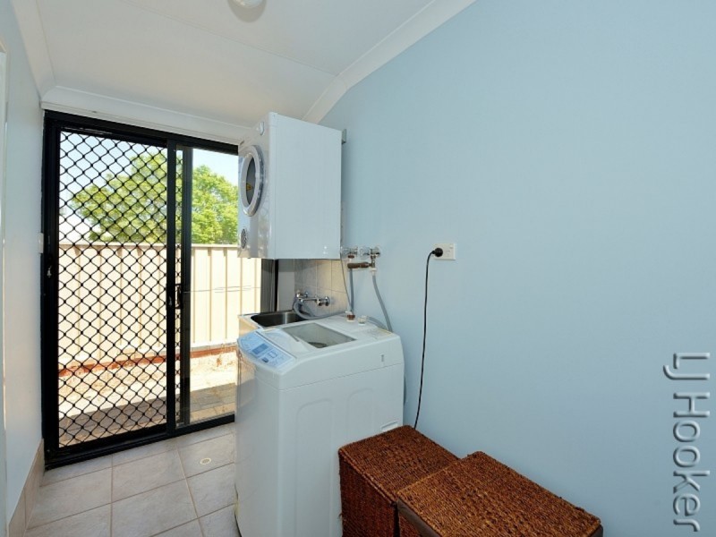 1 Augusta Mews, Meadow Springs WA 6210