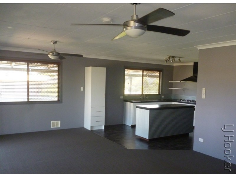 22 Selene Way, San Remo WA 6210