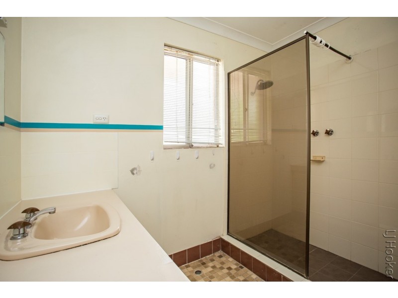 16 Redcliffe Road, Greenfields WA 6210