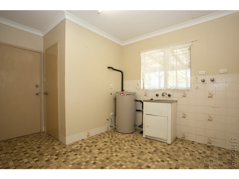 16 Redcliffe Road, Greenfields WA 6210