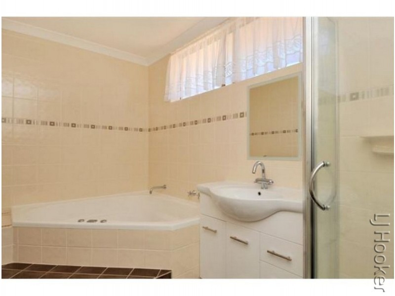 6 Ninda Street, Coodanup WA 6210