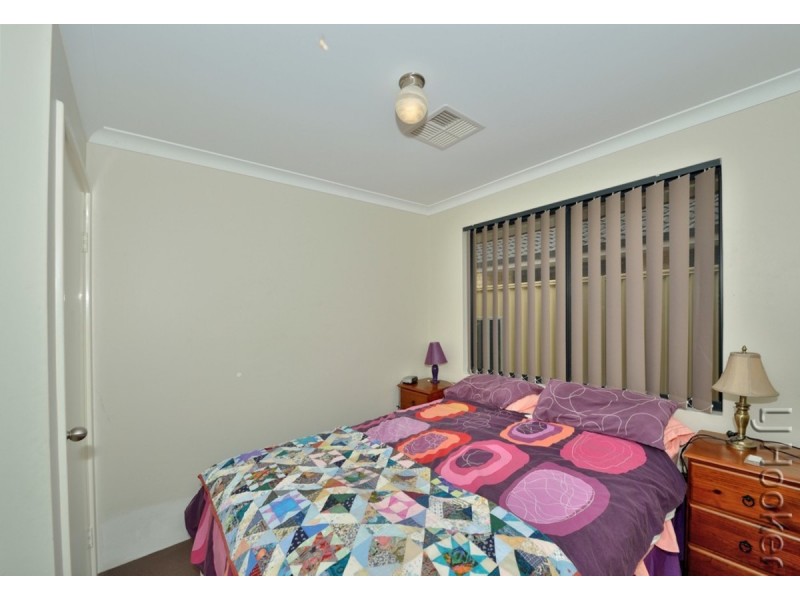 4/70 Rodoreda Crescent, Ravenswood WA 6208