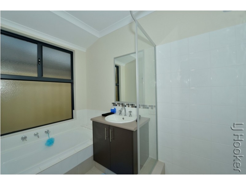 4/70 Rodoreda Crescent, Ravenswood WA 6208