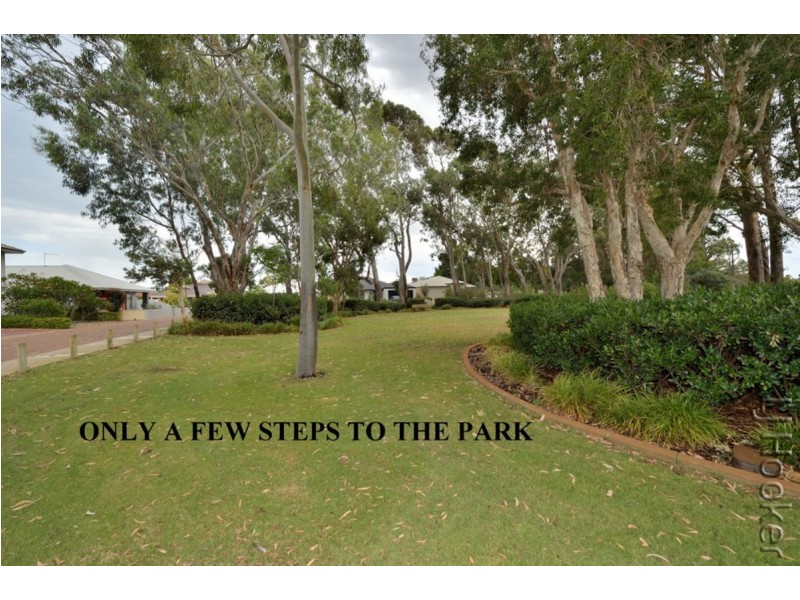 4/70 Rodoreda Crescent, Ravenswood WA 6208
