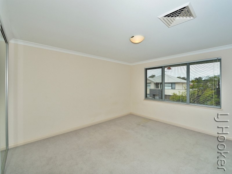 3 Arcot Court, Meadow Springs WA 6210