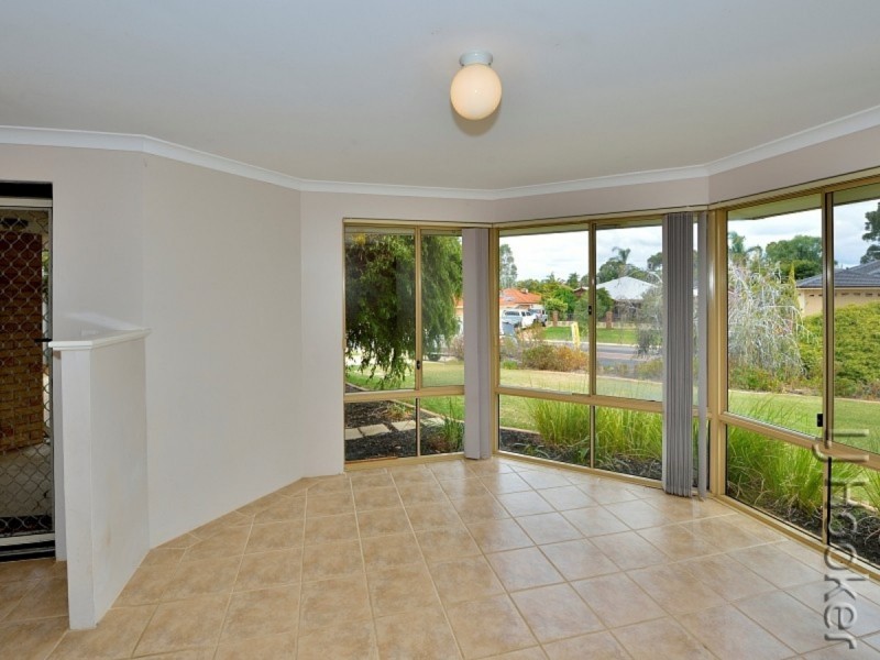 63 Casuarina Drive, Halls Head WA 6210