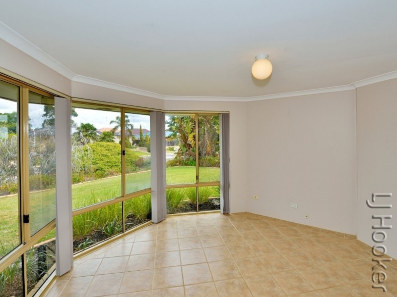 63 Casuarina Drive, Halls Head WA 6210