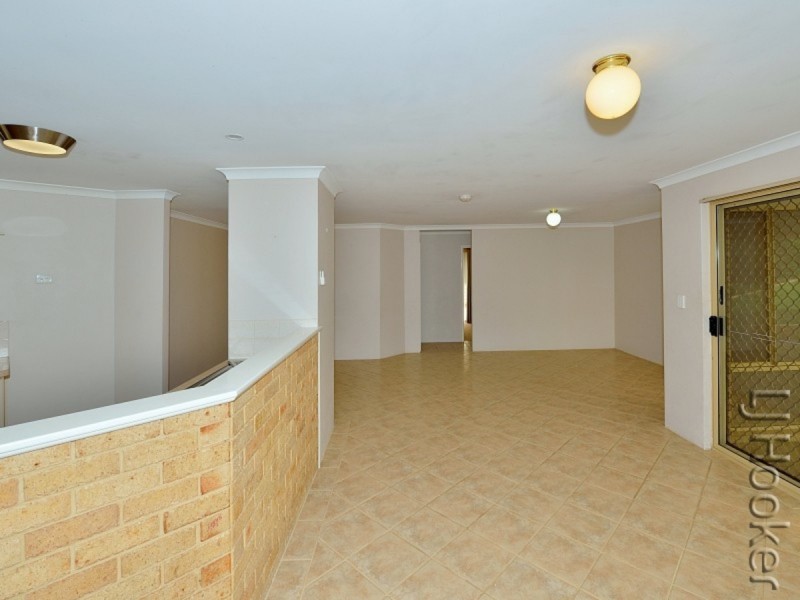 63 Casuarina Drive, Halls Head WA 6210