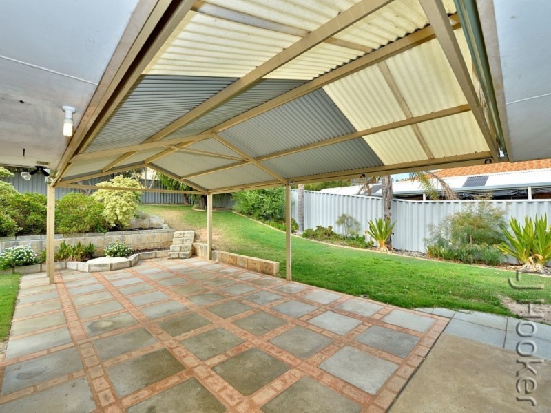 63 Casuarina Drive, Halls Head WA 6210