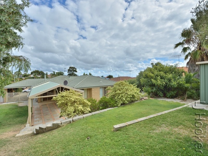 63 Casuarina Drive, Halls Head WA 6210