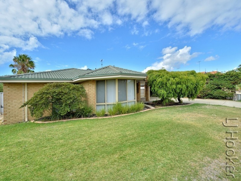 63 Casuarina Drive, Halls Head WA 6210