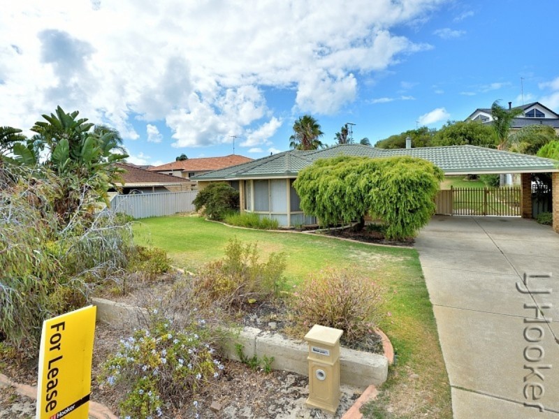 63 Casuarina Drive, Halls Head WA 6210