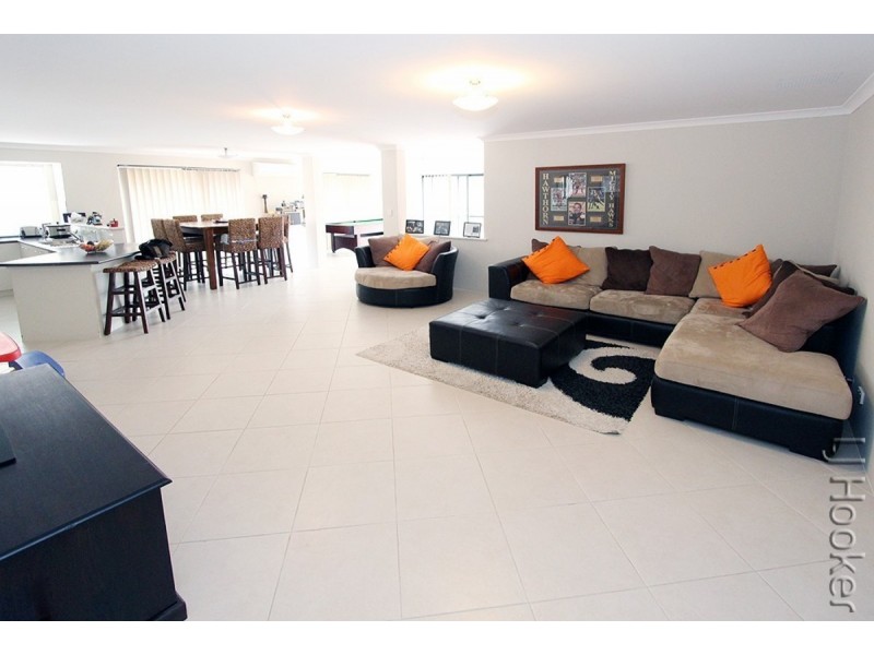 33 Seascapes Boulevard, Halls Head WA 6210