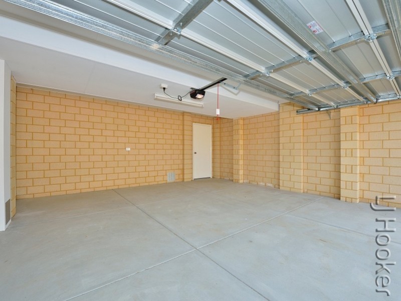 54 Leisure Way, Halls Head WA 6210