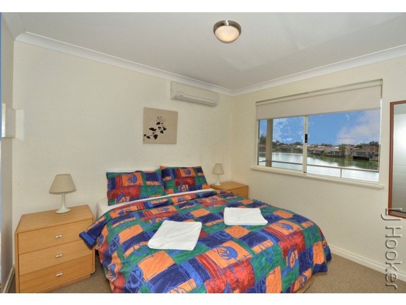22/1 Lakes Crescent, South Yunderup WA 6208