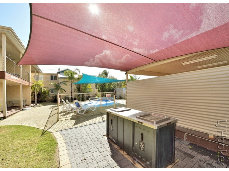 22/1 Lakes Crescent, South Yunderup WA 6208