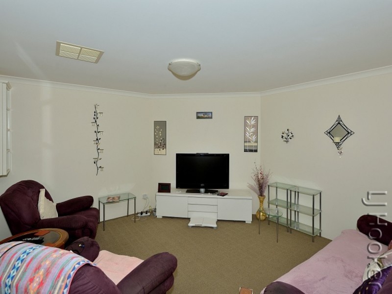 8 Voltaire Way, Secret Harbour WA 6173