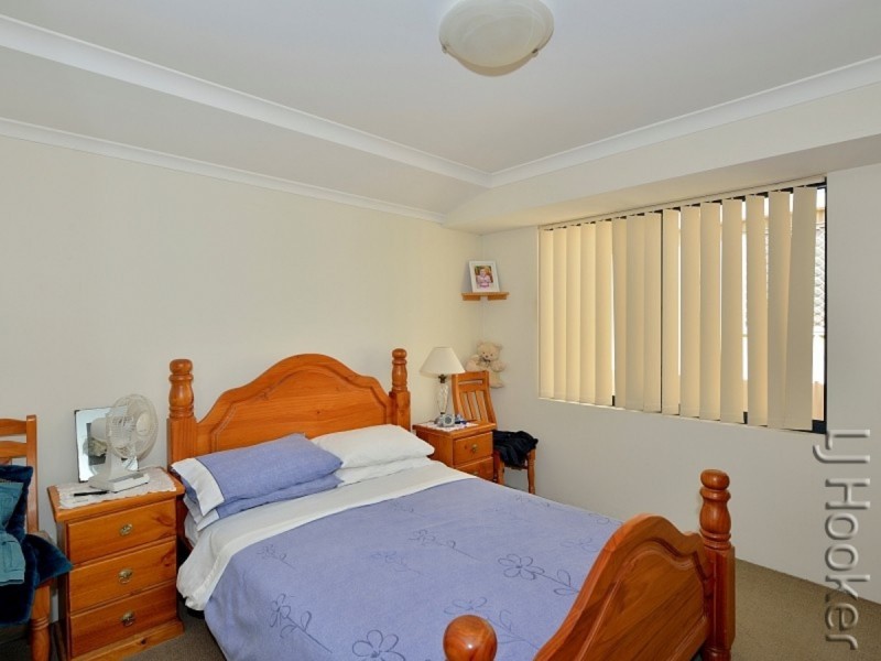 8 Voltaire Way, Secret Harbour WA 6173