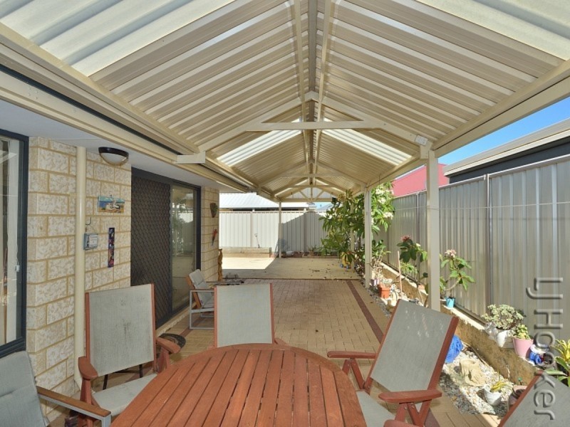 8 Voltaire Way, Secret Harbour WA 6173