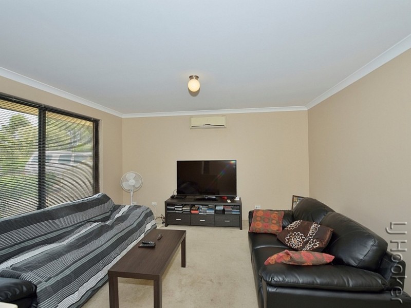 22 Kerkeri Heights, Lakelands WA 6180