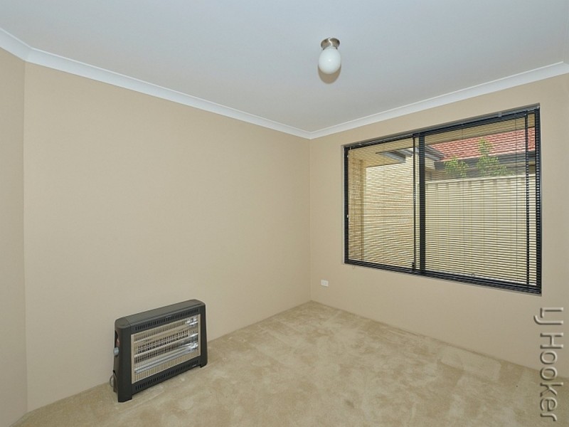 22 Kerkeri Heights, Lakelands WA 6180