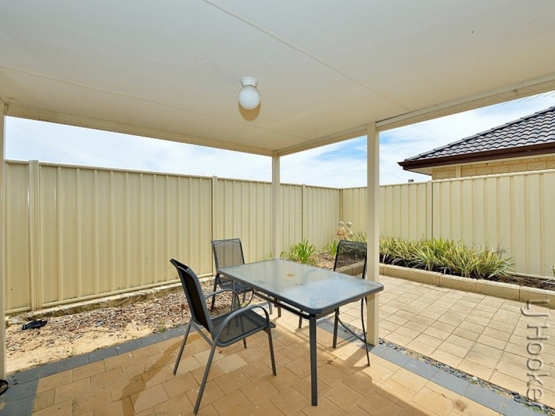 22 Kerkeri Heights, Lakelands WA 6180