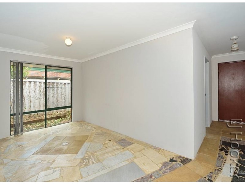 30 Tamarisk Drive, Halls Head WA 6210