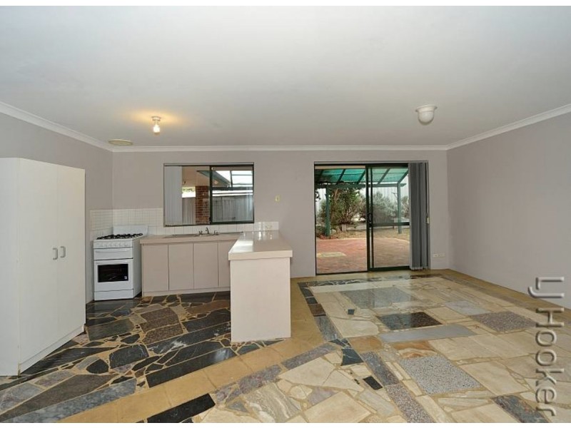 30 Tamarisk Drive, Halls Head WA 6210