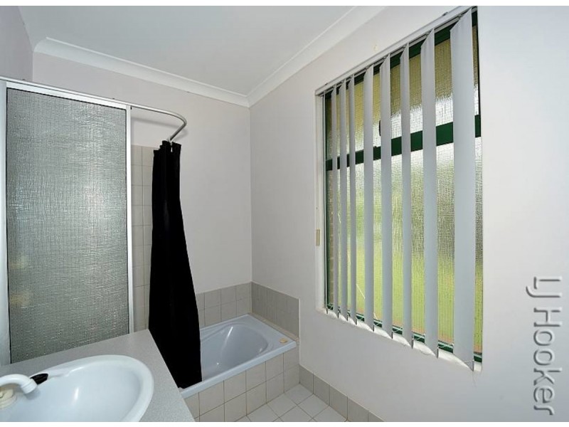 30 Tamarisk Drive, Halls Head WA 6210