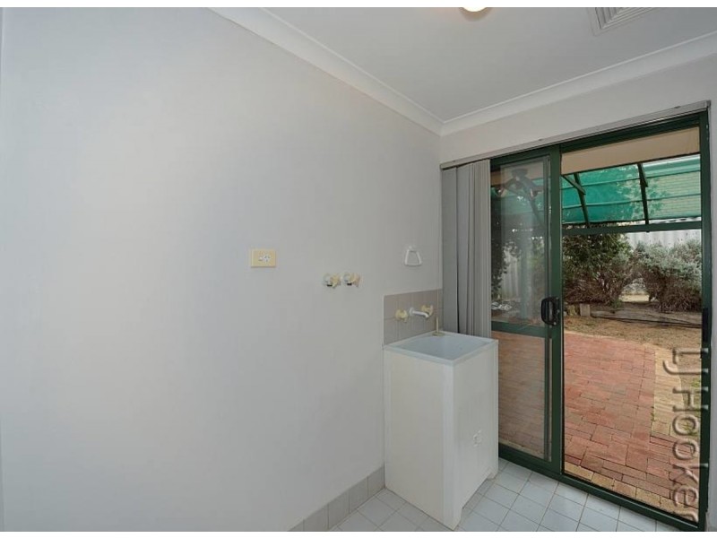 30 Tamarisk Drive, Halls Head WA 6210