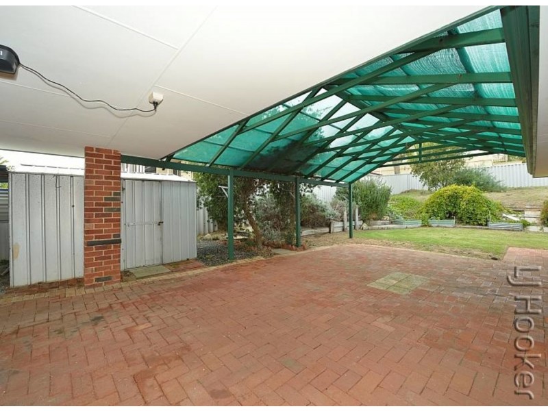 30 Tamarisk Drive, Halls Head WA 6210