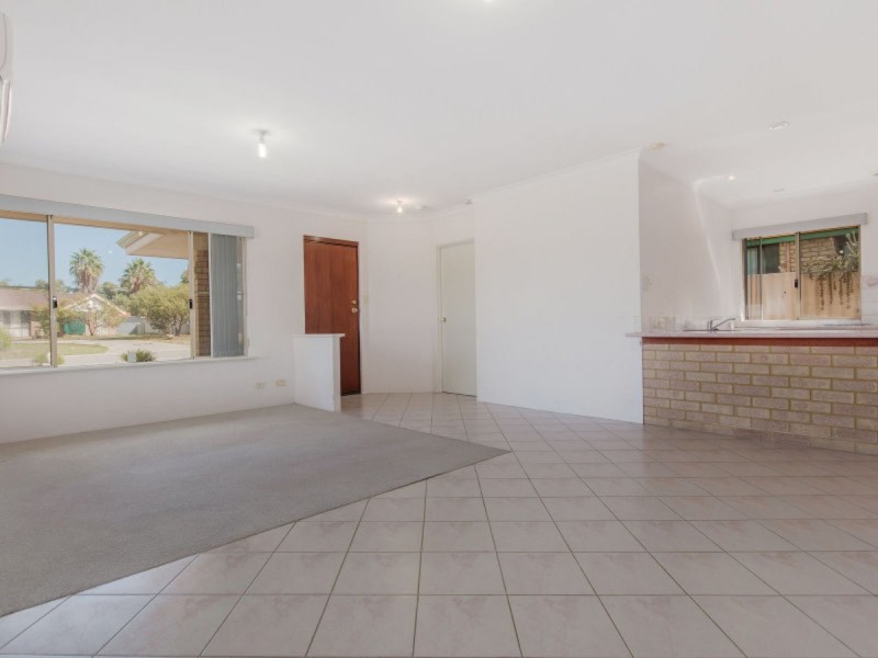 15 Mekong Way, Greenfields WA 6210