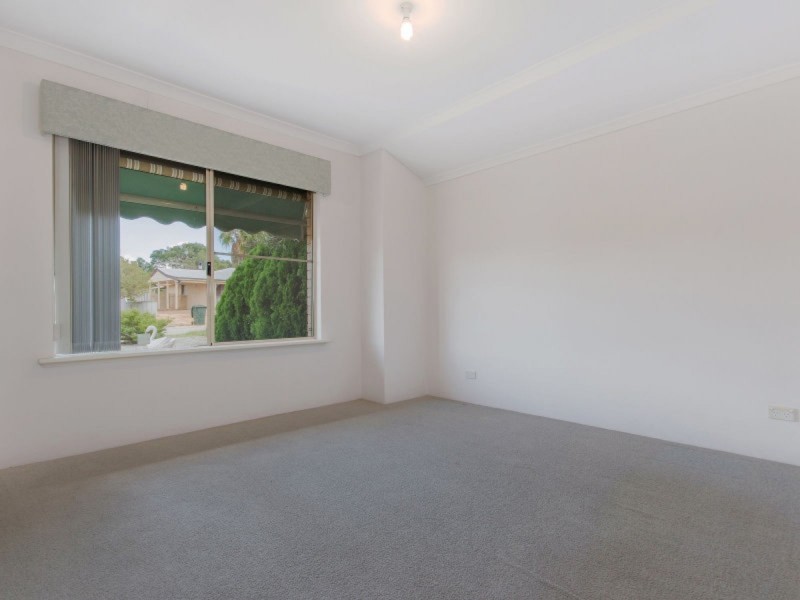 15 Mekong Way, Greenfields WA 6210