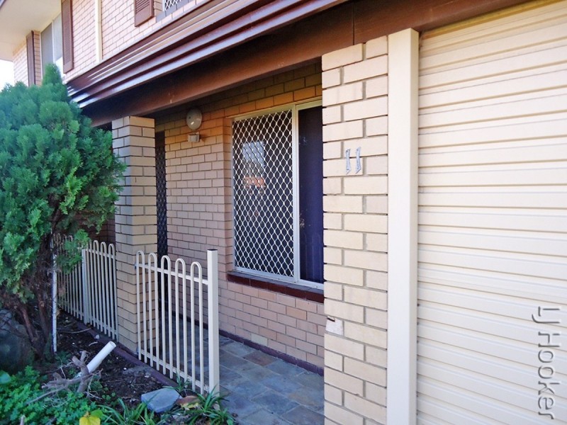 11/8 Creery Street, Dudley Park WA 6210