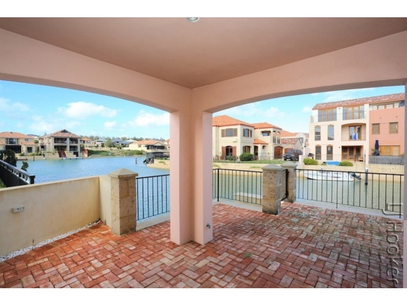 105/18 Port Quays, Wannanup WA 6210