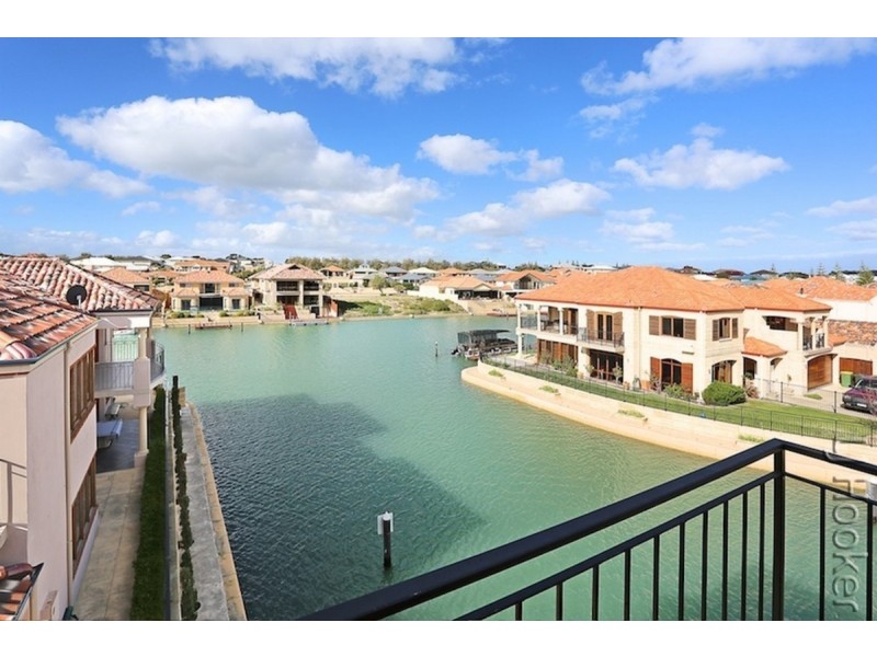 105/18 Port Quays, Wannanup WA 6210