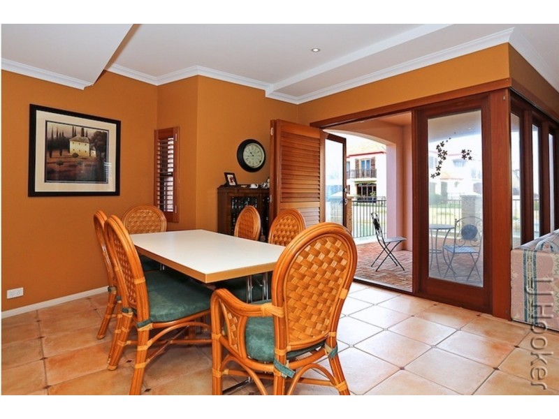 105/18 Port Quays, Wannanup WA 6210