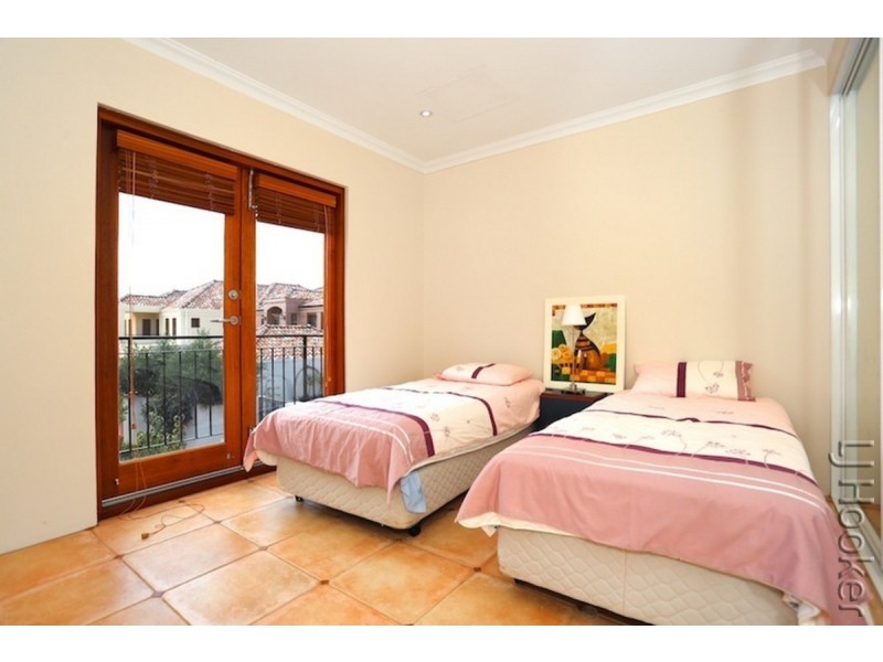 105/18 Port Quays, Wannanup WA 6210