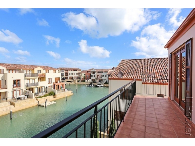 105/18 Port Quays, Wannanup WA 6210