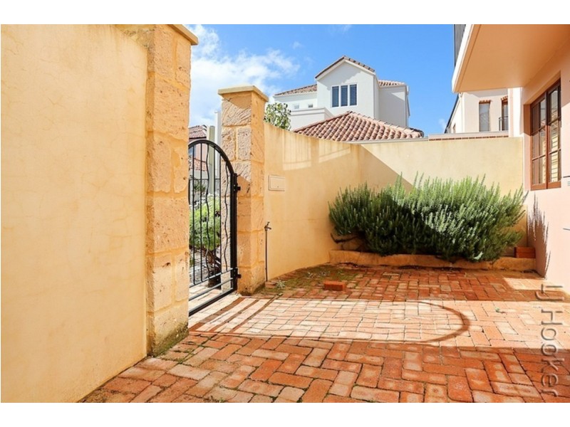 105/18 Port Quays, Wannanup WA 6210