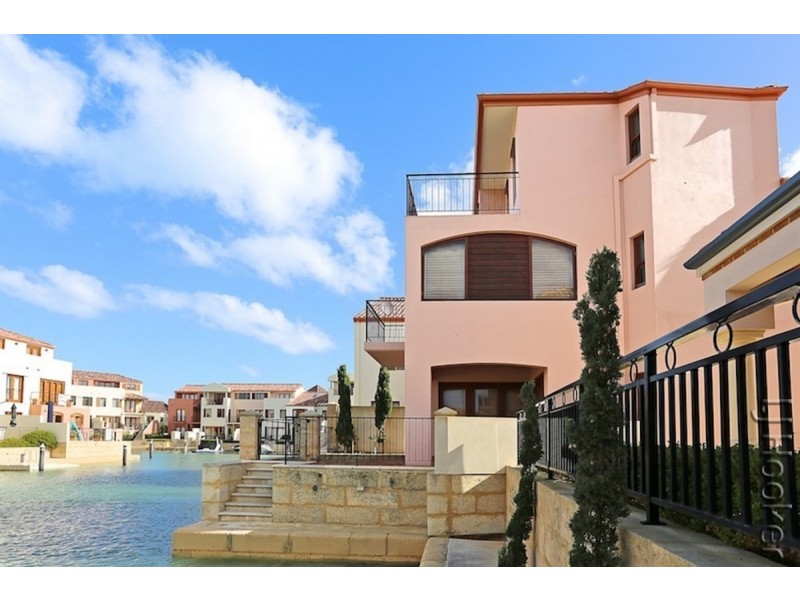 105/18 Port Quays, Wannanup WA 6210