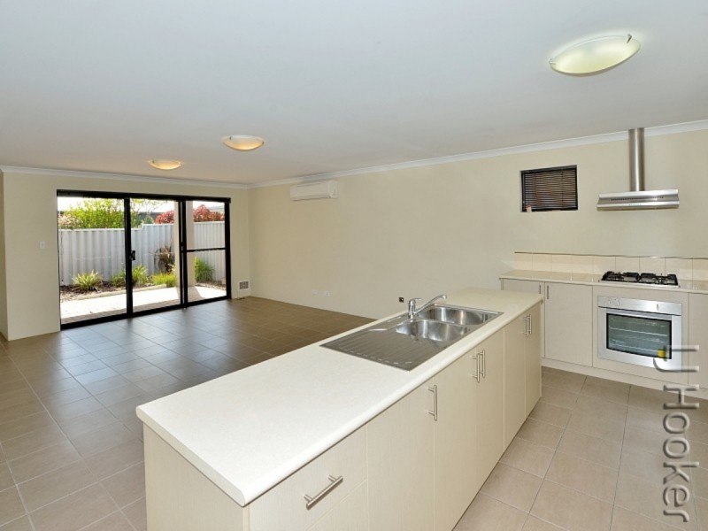 10 Iris Court, Coodanup WA 6210