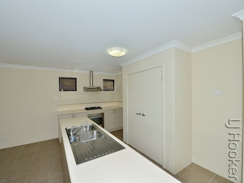 10 Iris Court, Coodanup WA 6210